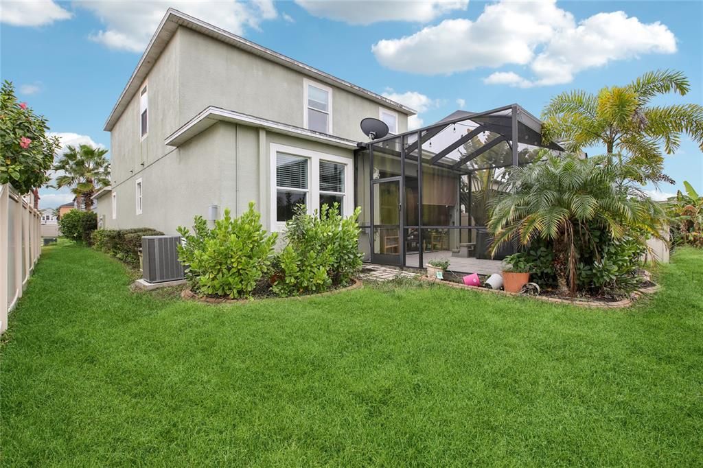 En Venta: $575,000 (5 camas, 3 baños, 2471 Pies cuadrados)