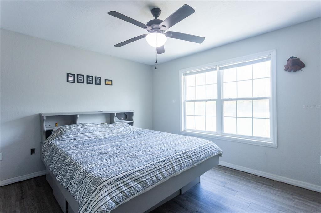 En Venta: $395,000 (5 camas, 2 baños, 2922 Pies cuadrados)