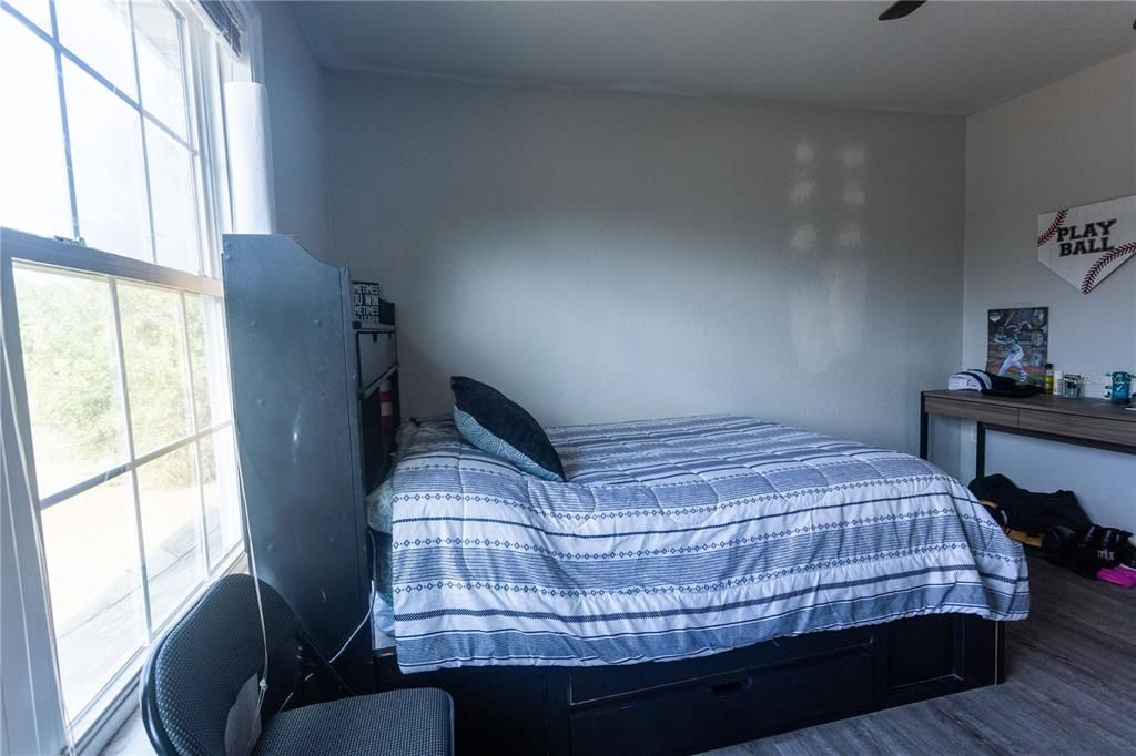 En Venta: $395,000 (5 camas, 2 baños, 2922 Pies cuadrados)