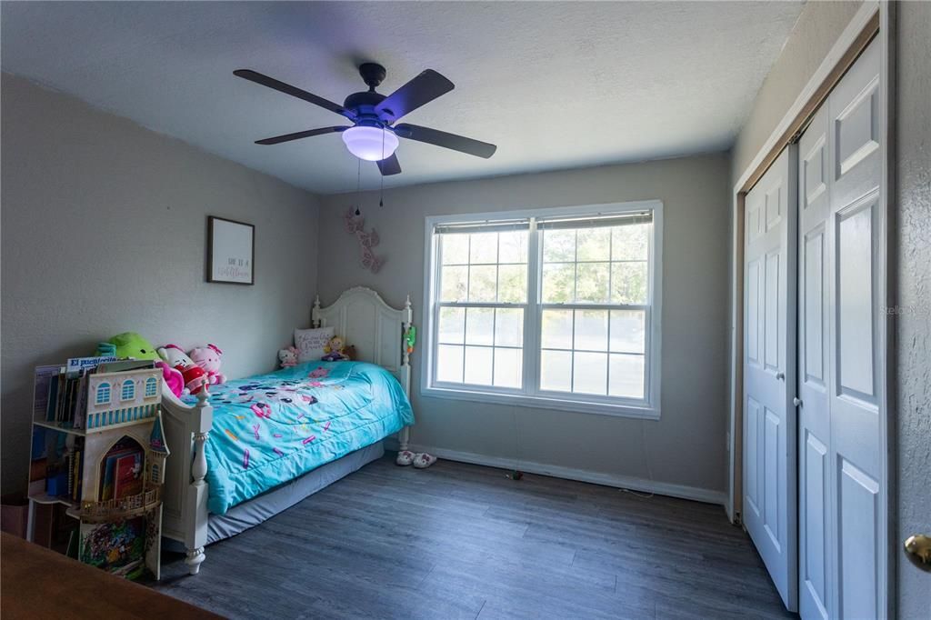 En Venta: $395,000 (5 camas, 2 baños, 2922 Pies cuadrados)