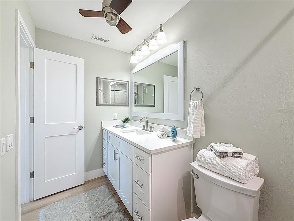 For Sale: $212,000 (1 beds, 1 baths, 1060 Square Feet)