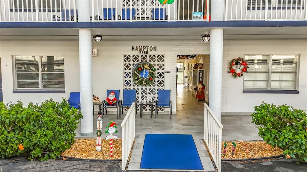 For Sale: $212,000 (1 beds, 1 baths, 1060 Square Feet)