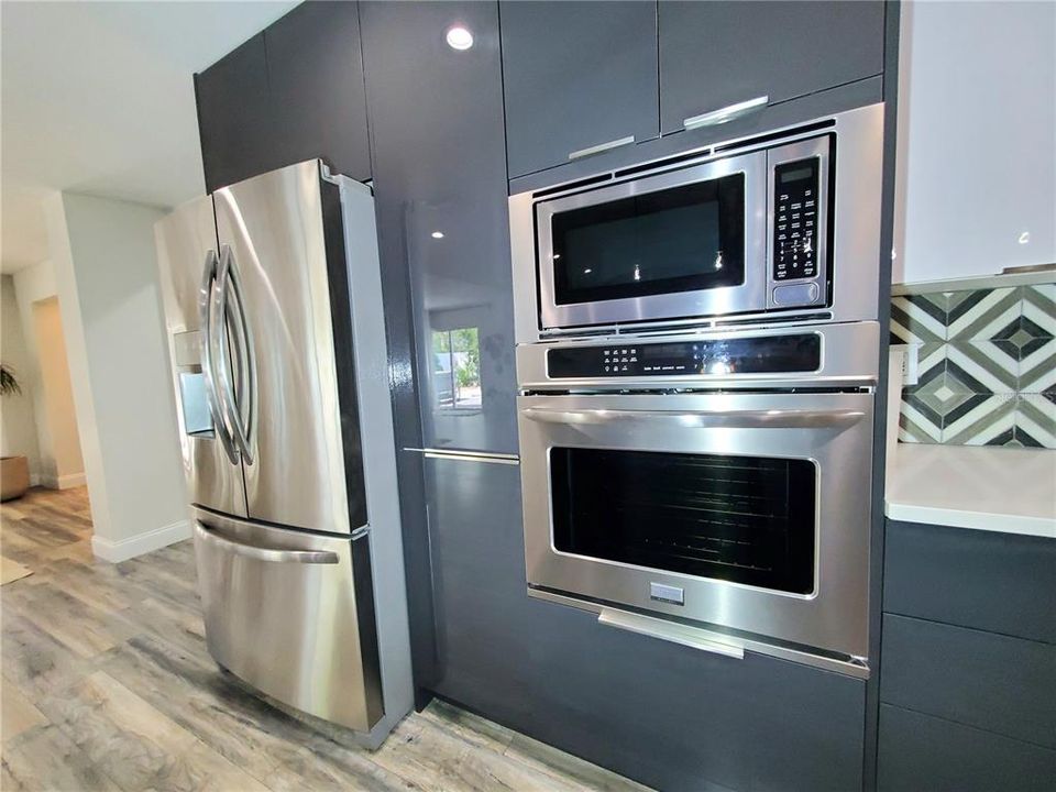 En Renta: $3,995 (4 camas, 3 baños, 2404 Pies cuadrados)