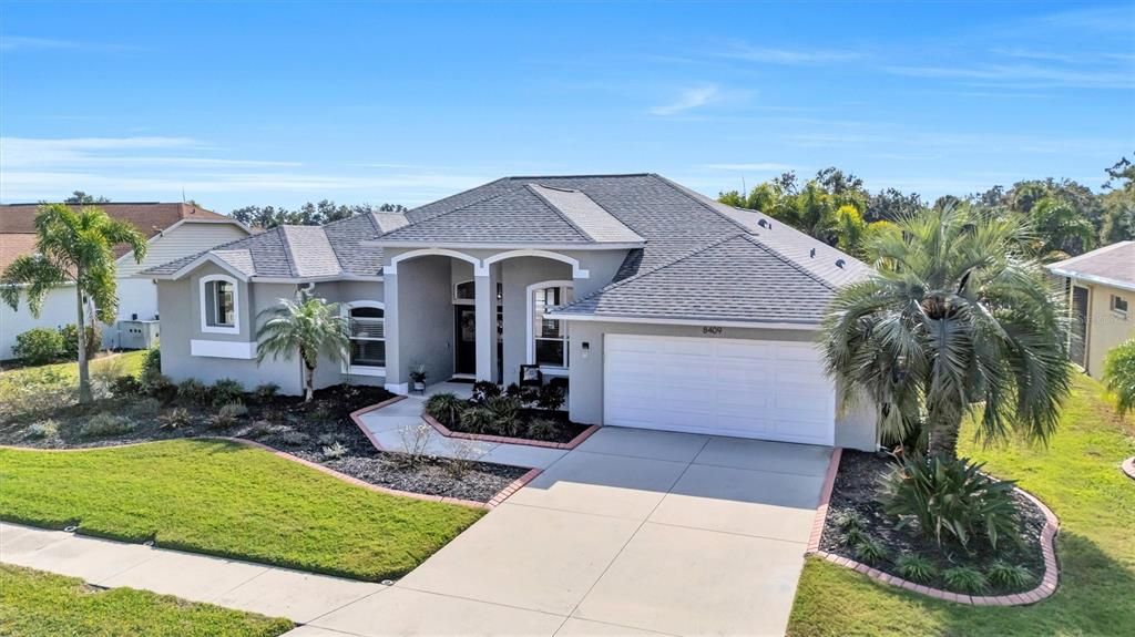 待售: $550,000 (3 贝兹, 2 浴室, 2218 平方英尺)