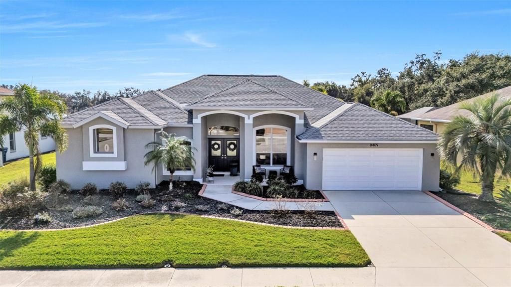 待售: $550,000 (3 贝兹, 2 浴室, 2218 平方英尺)