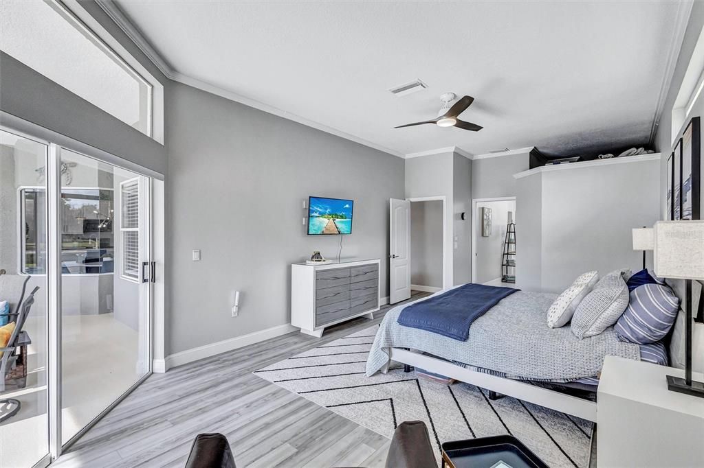 待售: $550,000 (3 贝兹, 2 浴室, 2218 平方英尺)