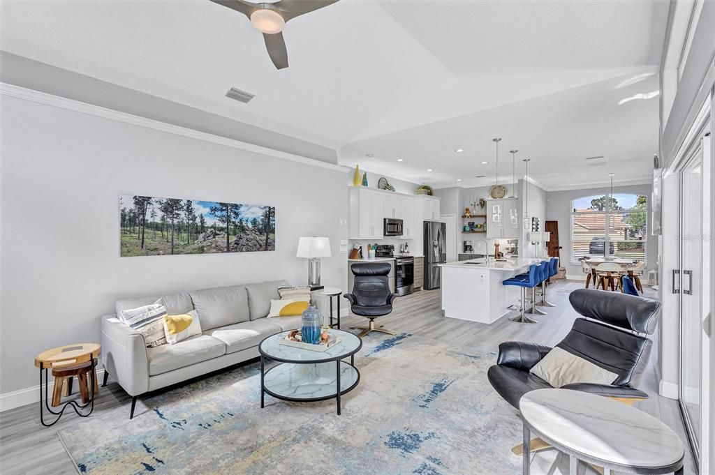 待售: $550,000 (3 贝兹, 2 浴室, 2218 平方英尺)