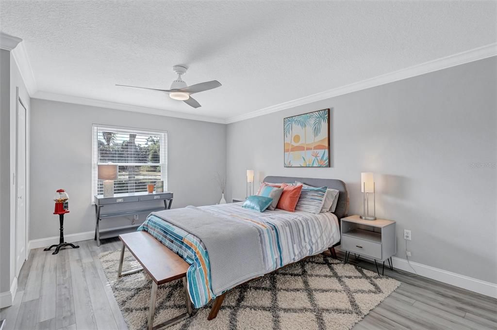 待售: $550,000 (3 贝兹, 2 浴室, 2218 平方英尺)