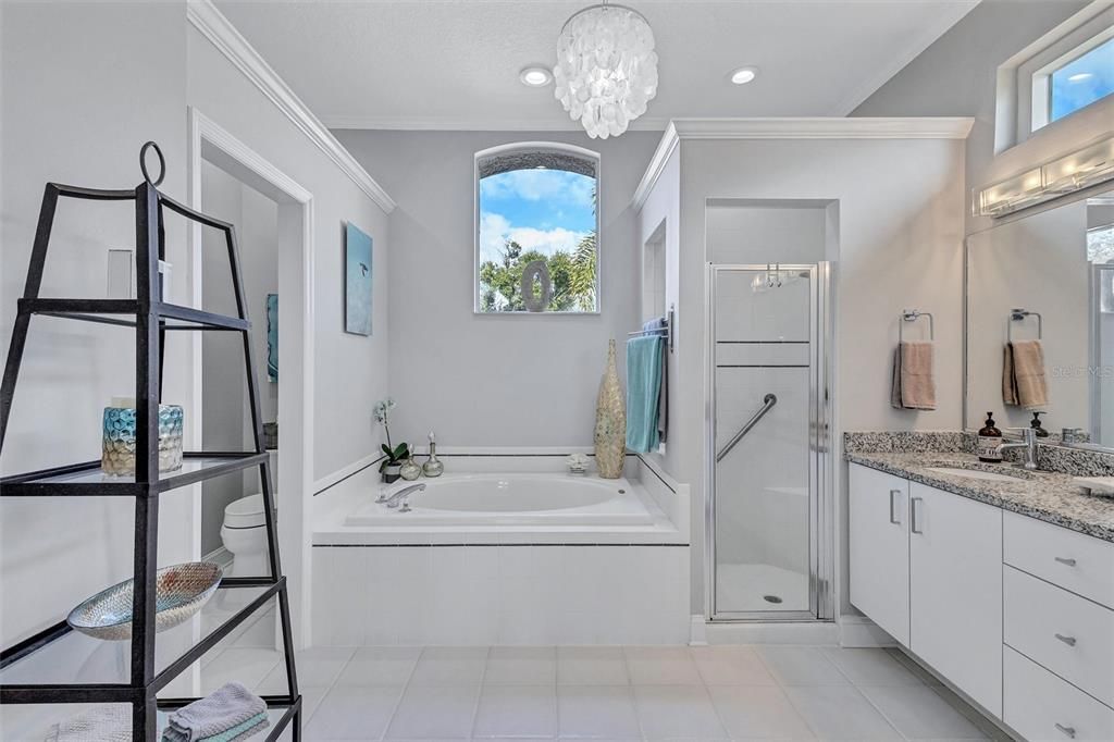 待售: $550,000 (3 贝兹, 2 浴室, 2218 平方英尺)