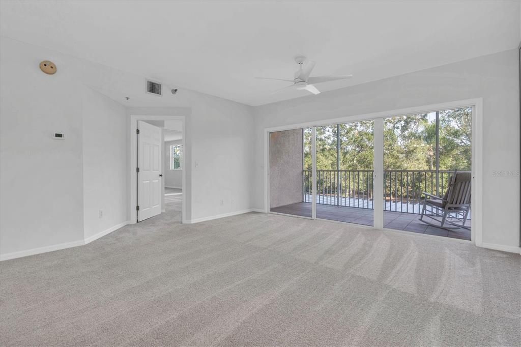 For Sale: $296,000 (2 beds, 2 baths, 1205 Square Feet)