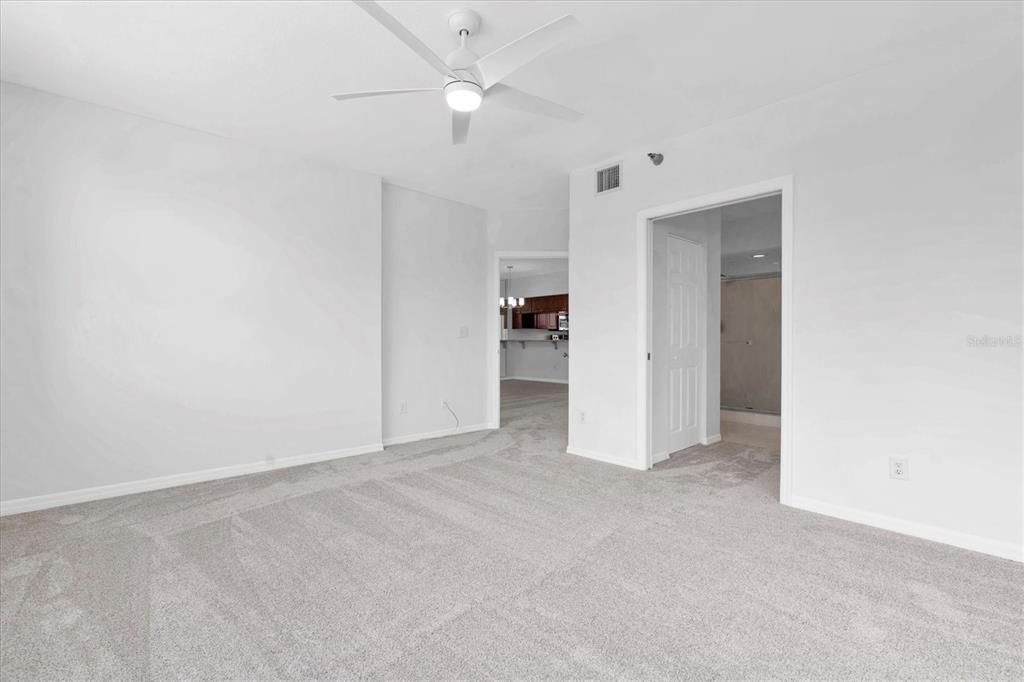 For Sale: $296,000 (2 beds, 2 baths, 1205 Square Feet)