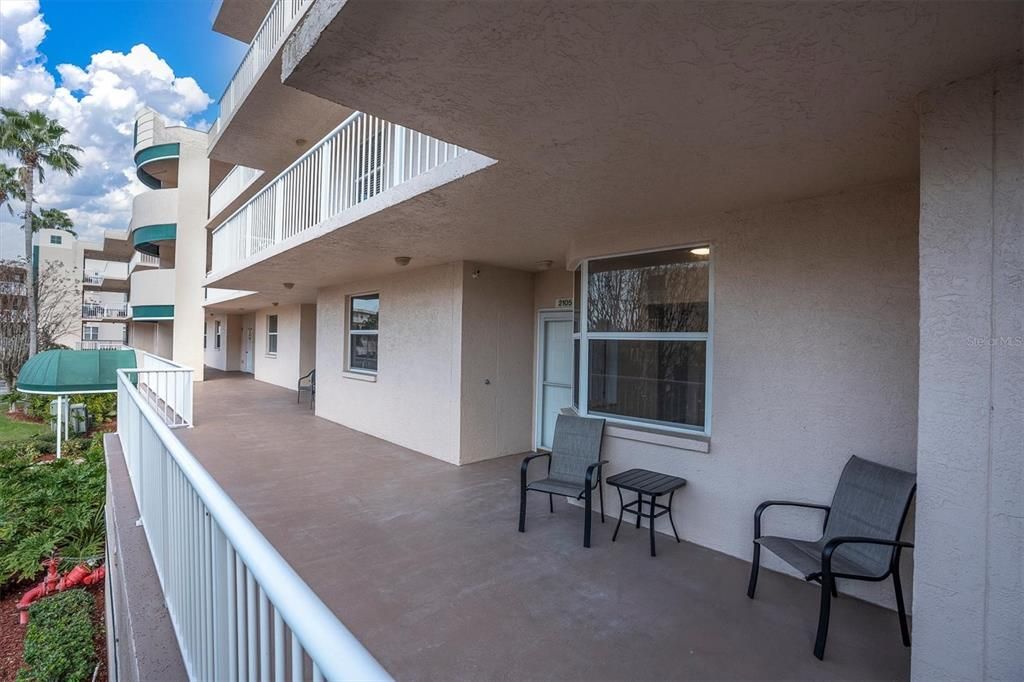 For Sale: $296,000 (2 beds, 2 baths, 1205 Square Feet)