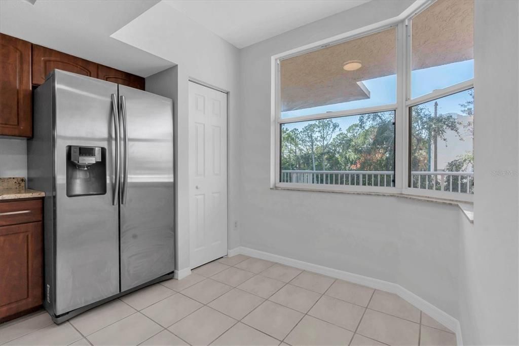 For Sale: $296,000 (2 beds, 2 baths, 1205 Square Feet)