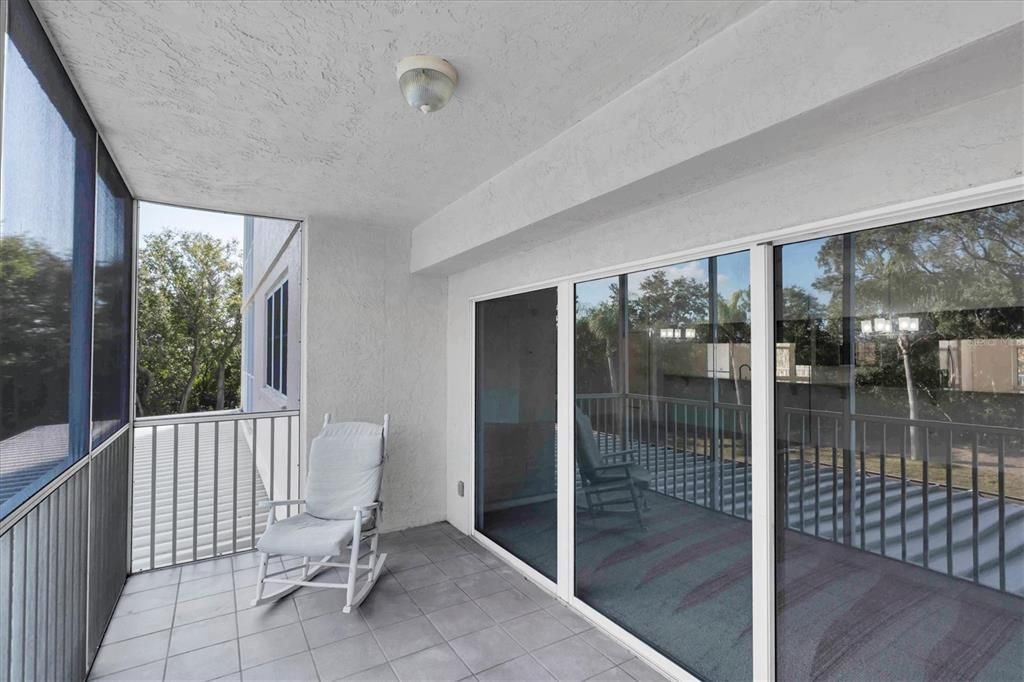 For Sale: $296,000 (2 beds, 2 baths, 1205 Square Feet)