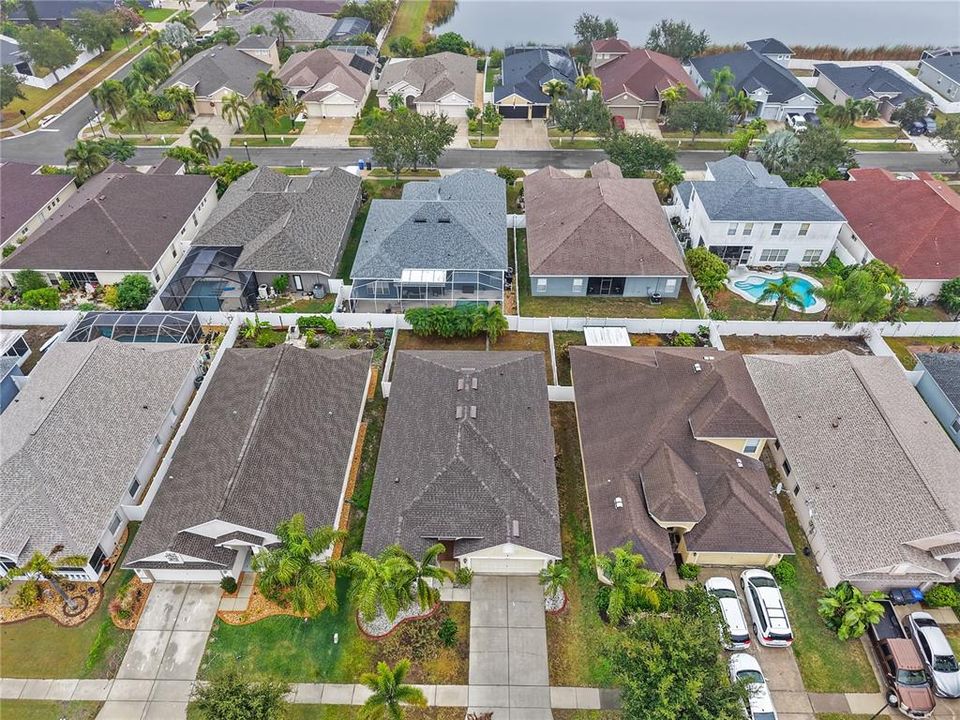 На продажу: $325,000 (3 спален, 2 ванн, 2136 Квадратных фут)