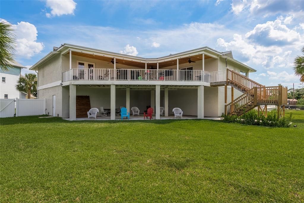 For Rent: $4,800 (5 beds, 3 baths, 3065 Square Feet)