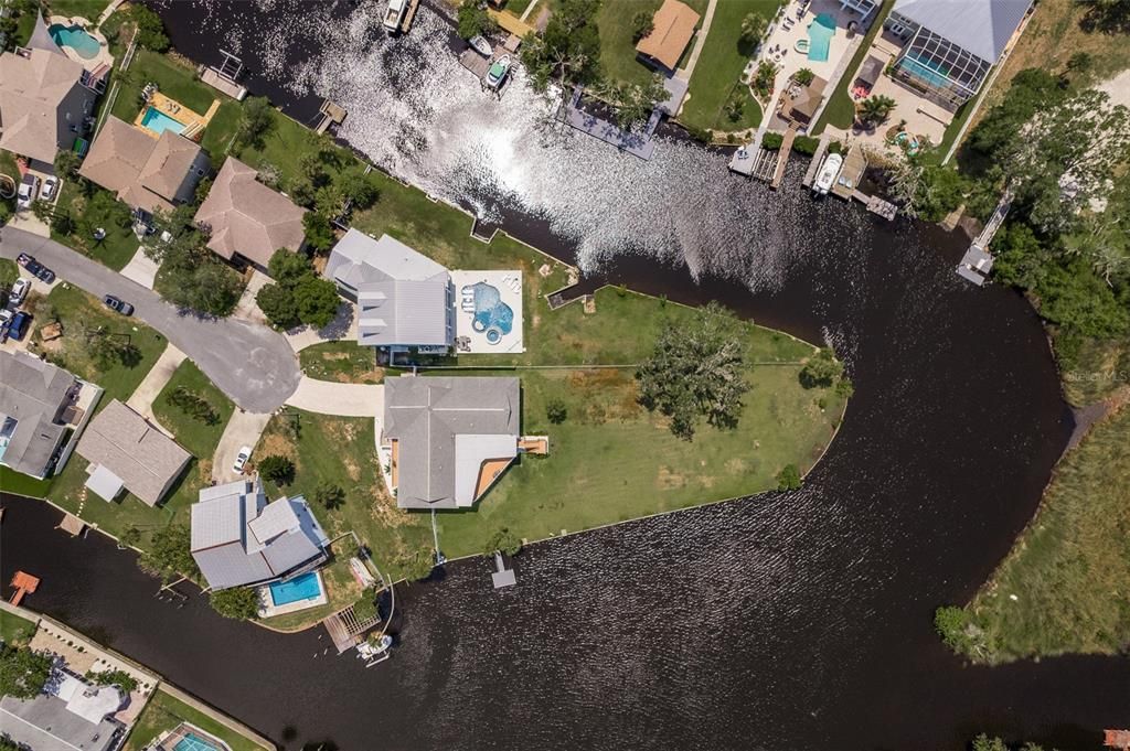 For Rent: $4,800 (5 beds, 3 baths, 3065 Square Feet)