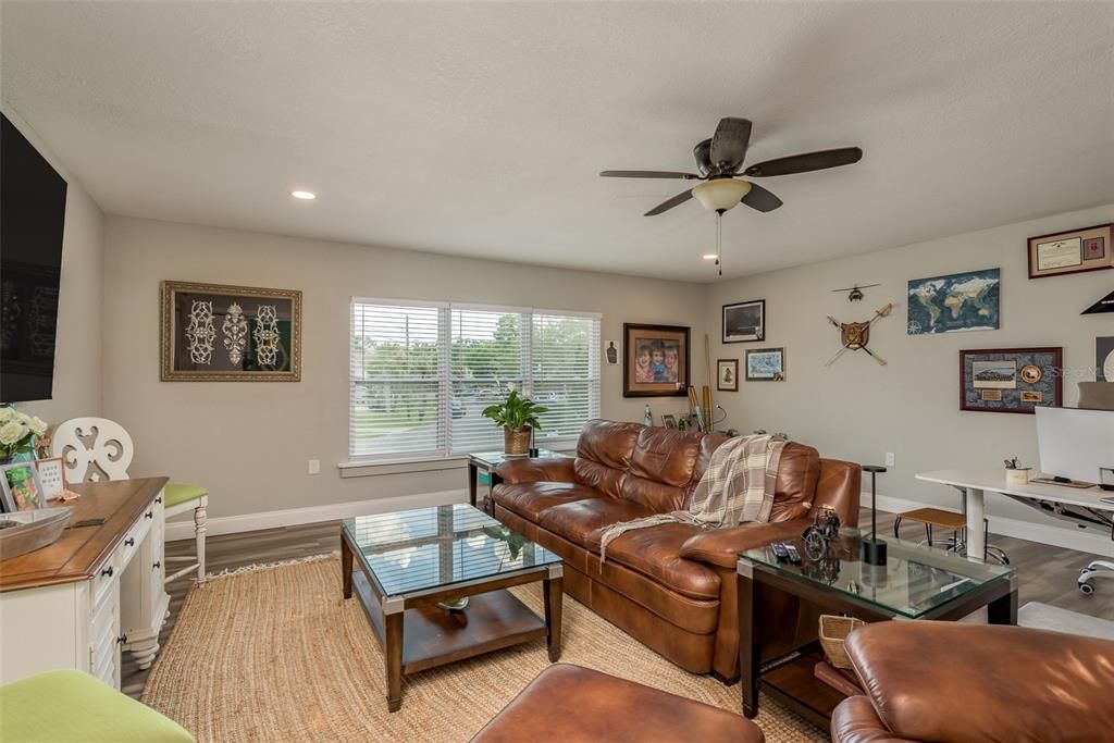 For Rent: $4,800 (5 beds, 3 baths, 3065 Square Feet)