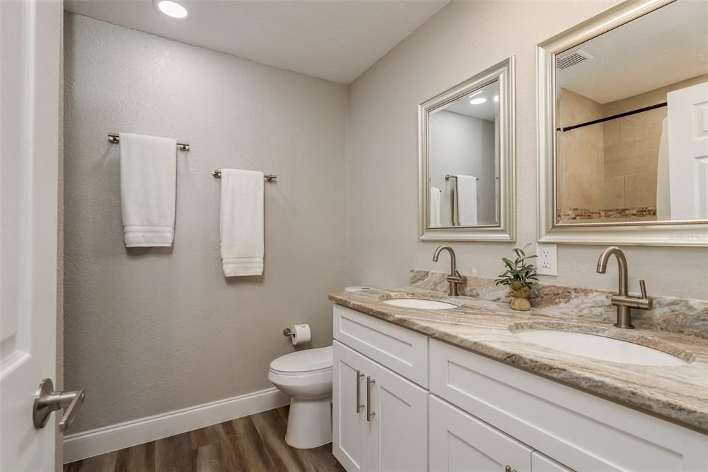 For Rent: $4,800 (5 beds, 3 baths, 3065 Square Feet)