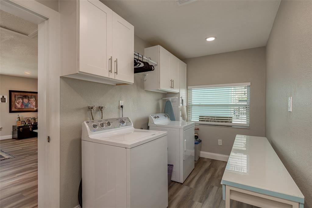 For Rent: $4,800 (5 beds, 3 baths, 3065 Square Feet)