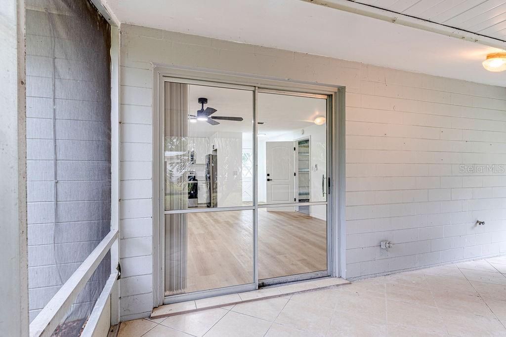 En Venta: $255,000 (2 camas, 2 baños, 912 Pies cuadrados)