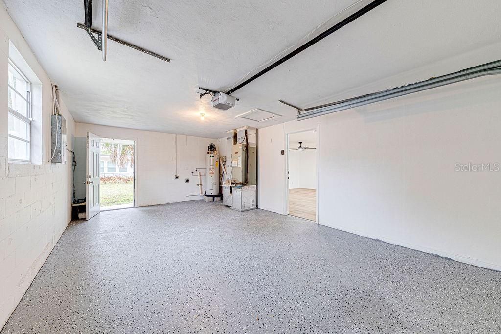 En Venta: $255,000 (2 camas, 2 baños, 912 Pies cuadrados)