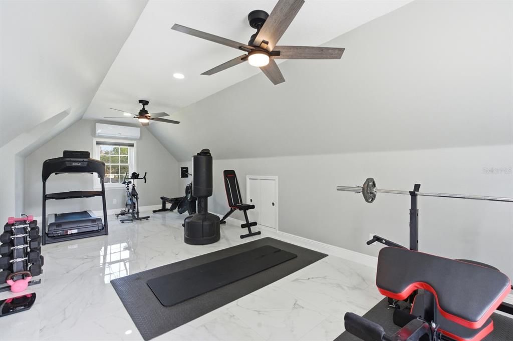 На продажу: $775,000 (6 спален, 3 ванн, 3260 Квадратных фут)