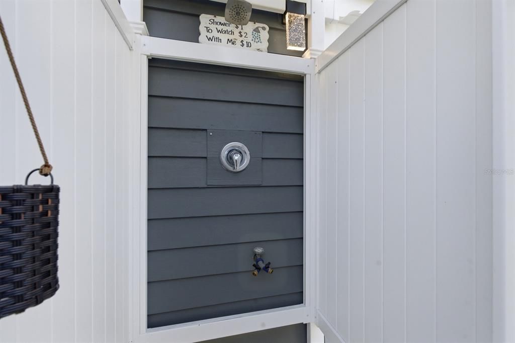 На продажу: $775,000 (6 спален, 3 ванн, 3260 Квадратных фут)