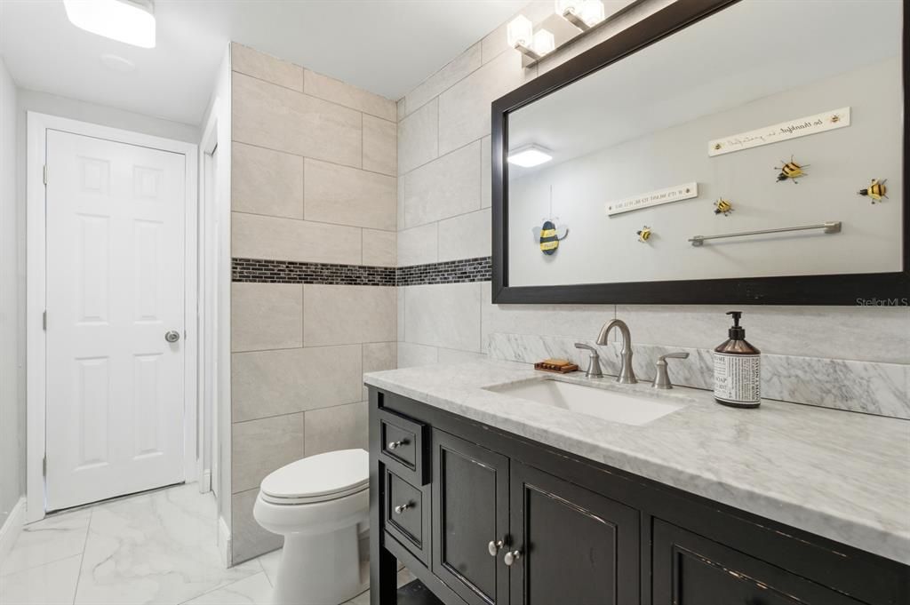 На продажу: $775,000 (6 спален, 3 ванн, 3260 Квадратных фут)