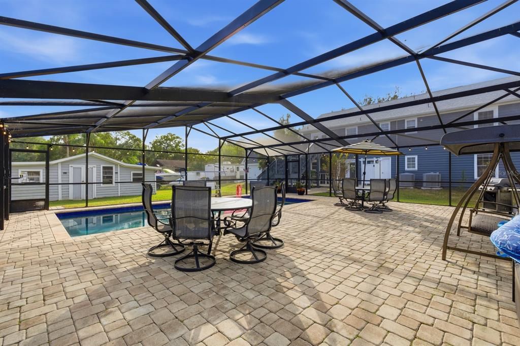 На продажу: $775,000 (6 спален, 3 ванн, 3260 Квадратных фут)