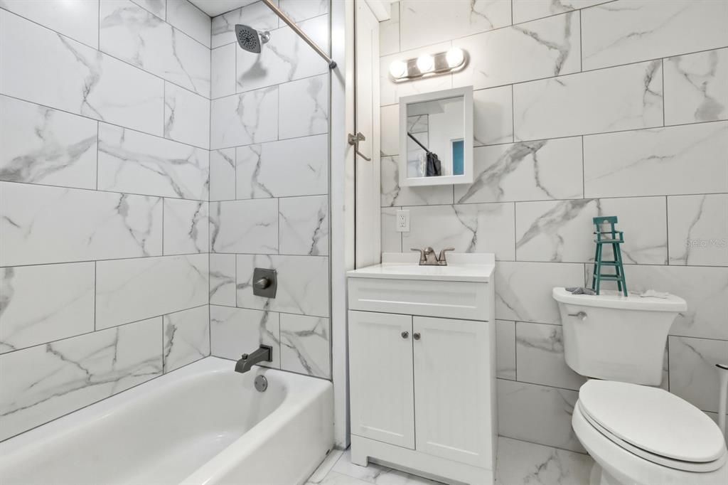 На продажу: $775,000 (6 спален, 3 ванн, 3260 Квадратных фут)