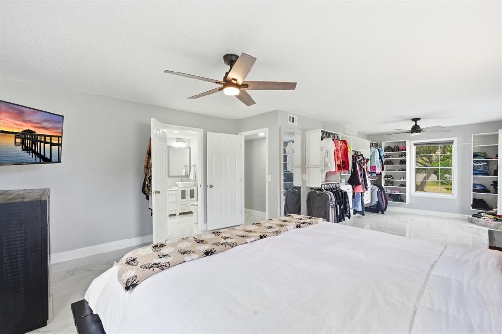 На продажу: $775,000 (6 спален, 3 ванн, 3260 Квадратных фут)