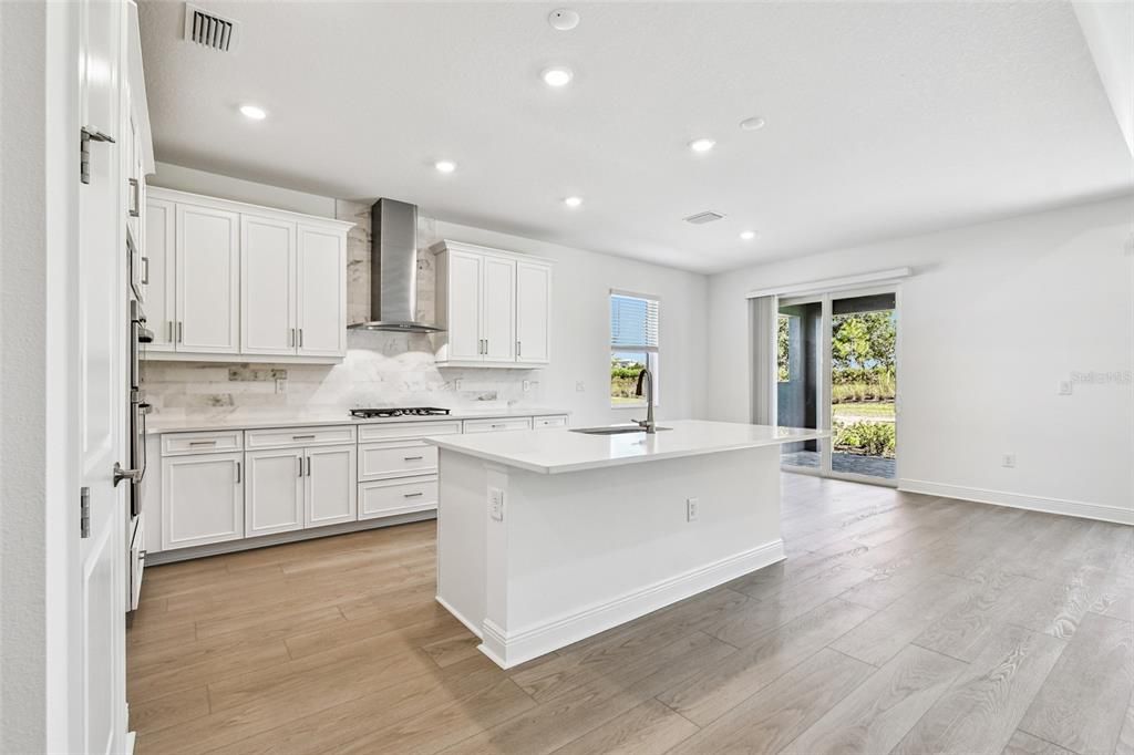 待售: $779,999 (4 贝兹, 3 浴室, 2309 平方英尺)