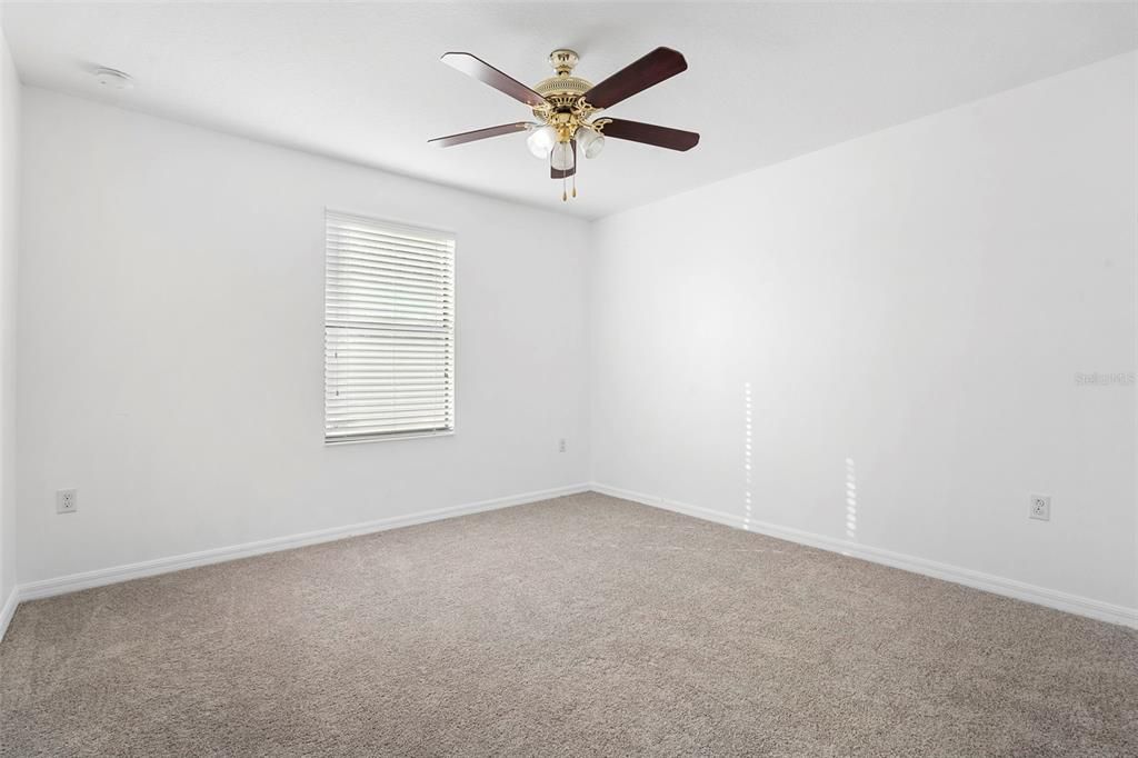 En Venta: $585,000 (4 camas, 2 baños, 2946 Pies cuadrados)