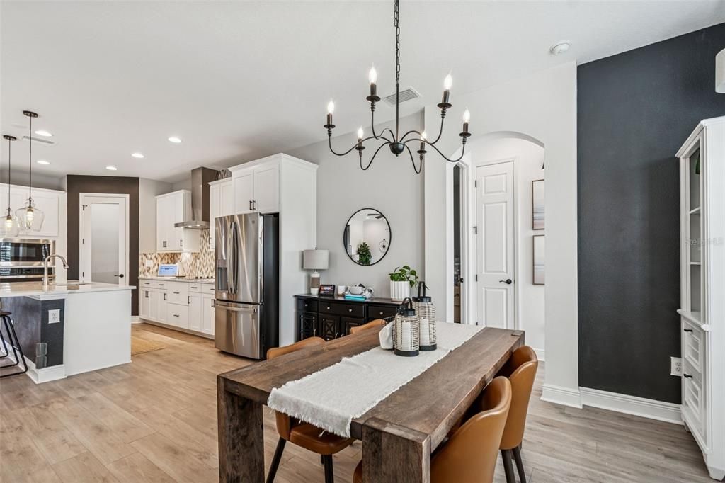 For Sale: $749,900 (5 beds, 3 baths, 3336 Square Feet)