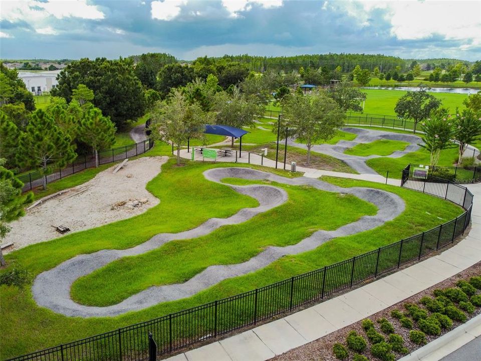 For Sale: $749,900 (5 beds, 3 baths, 3336 Square Feet)