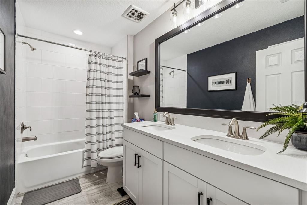 For Sale: $749,900 (5 beds, 3 baths, 3336 Square Feet)