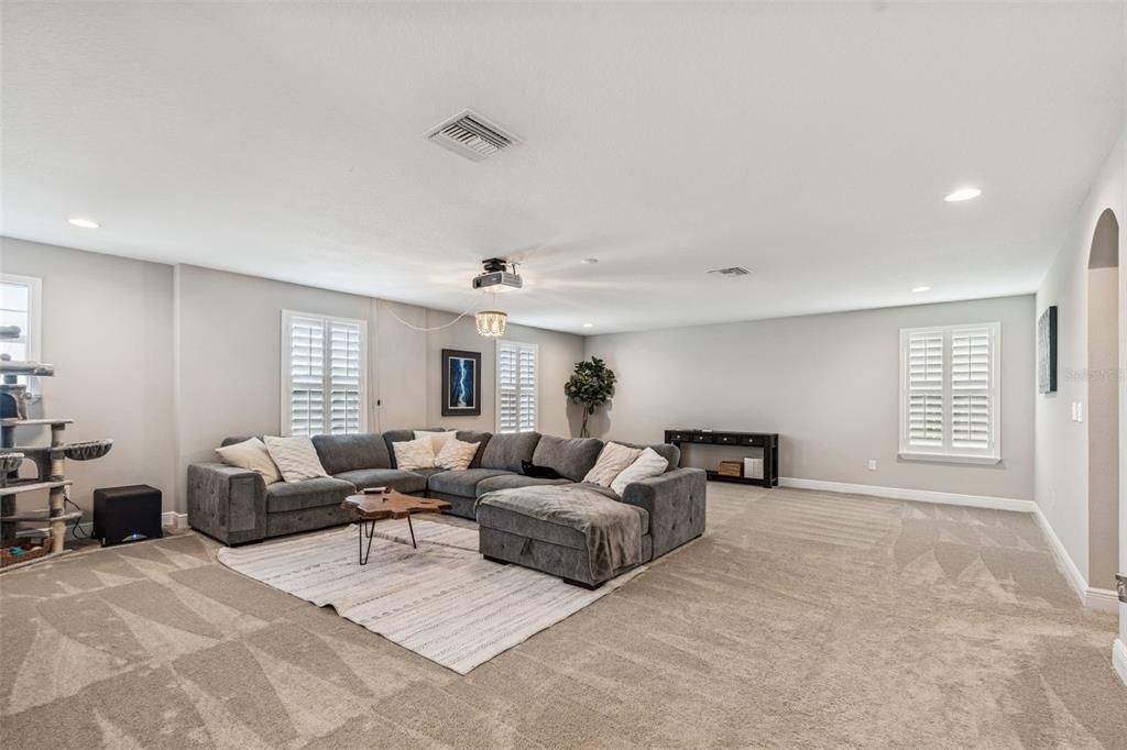 For Sale: $749,900 (5 beds, 3 baths, 3336 Square Feet)