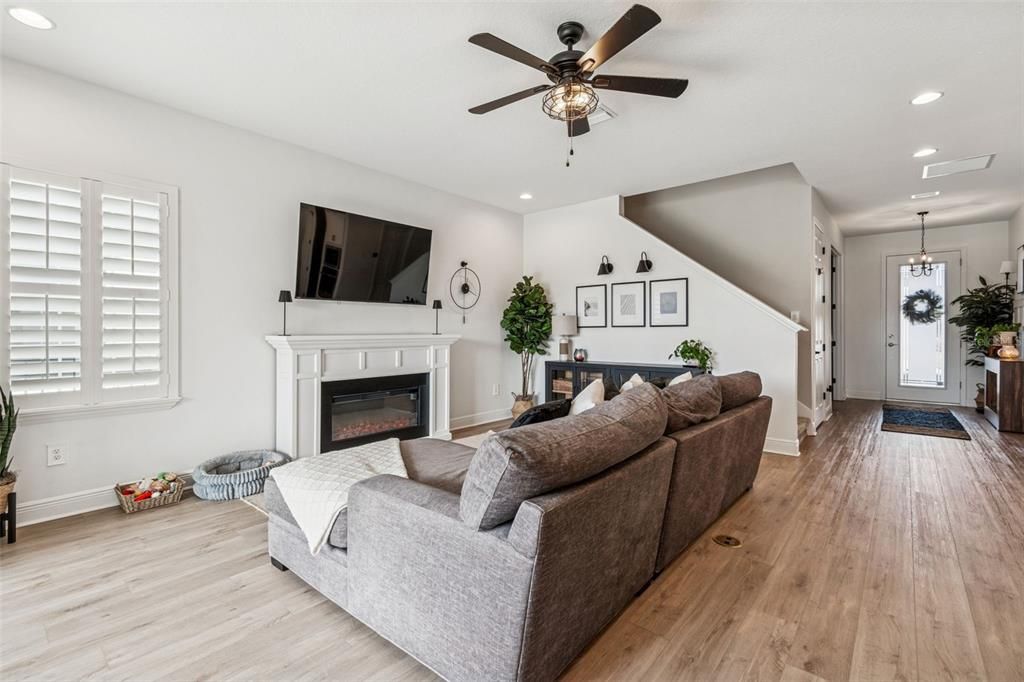 For Sale: $749,900 (5 beds, 3 baths, 3336 Square Feet)