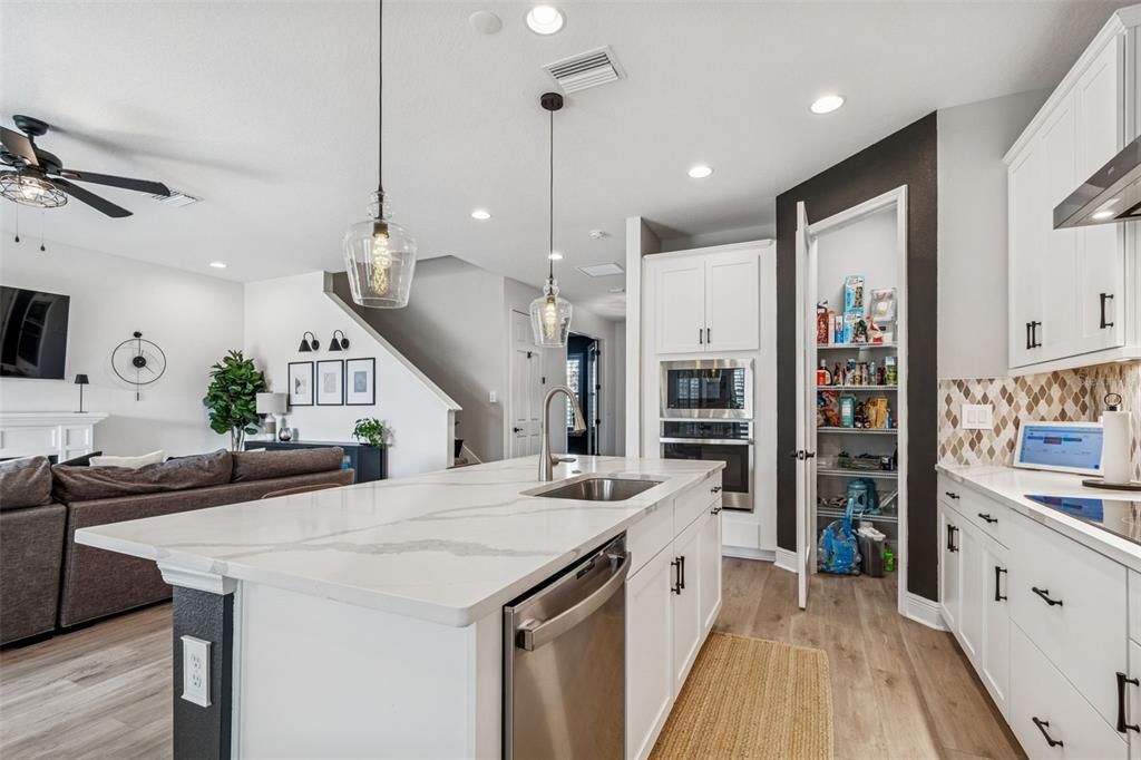 For Sale: $749,900 (5 beds, 3 baths, 3336 Square Feet)