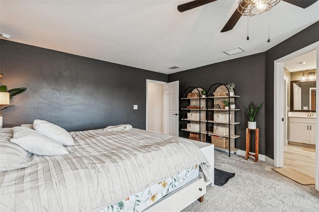 For Sale: $749,900 (5 beds, 3 baths, 3336 Square Feet)