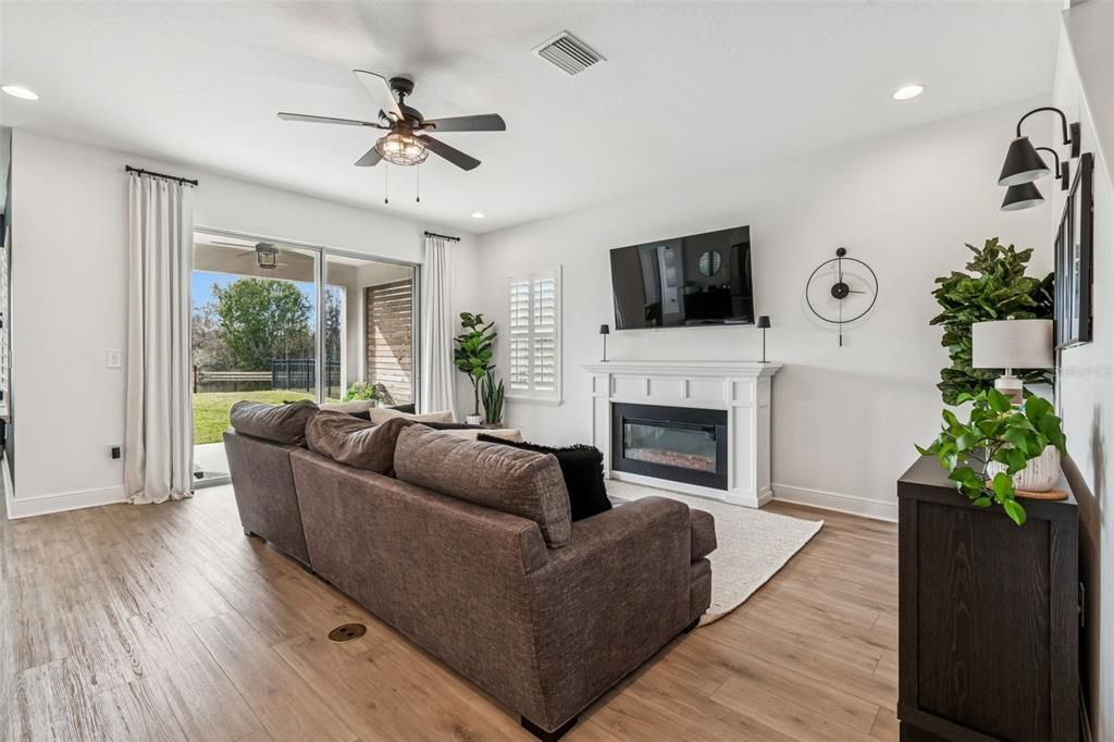 For Sale: $749,900 (5 beds, 3 baths, 3336 Square Feet)