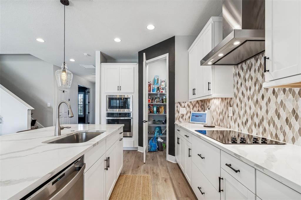 For Sale: $749,900 (5 beds, 3 baths, 3336 Square Feet)