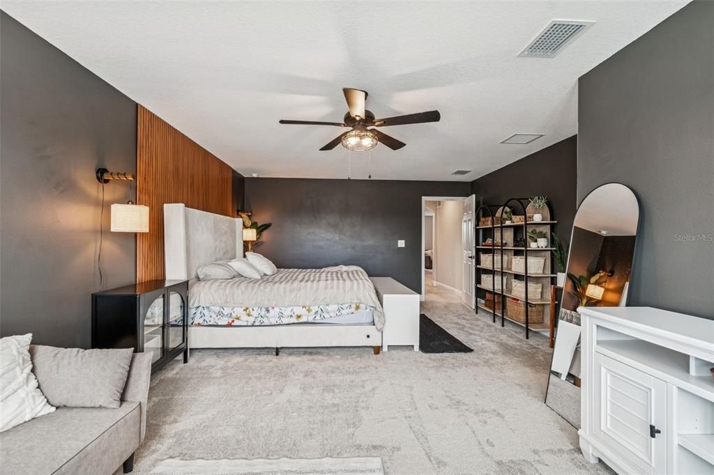 For Sale: $749,900 (5 beds, 3 baths, 3336 Square Feet)