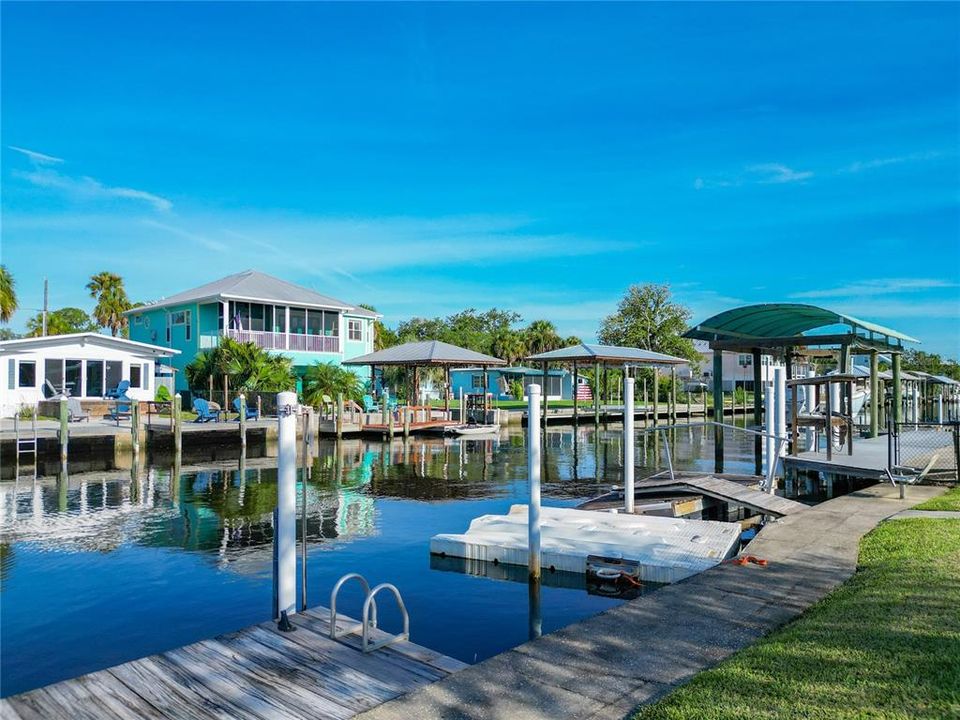 待售: $349,000 (0.12 acres)