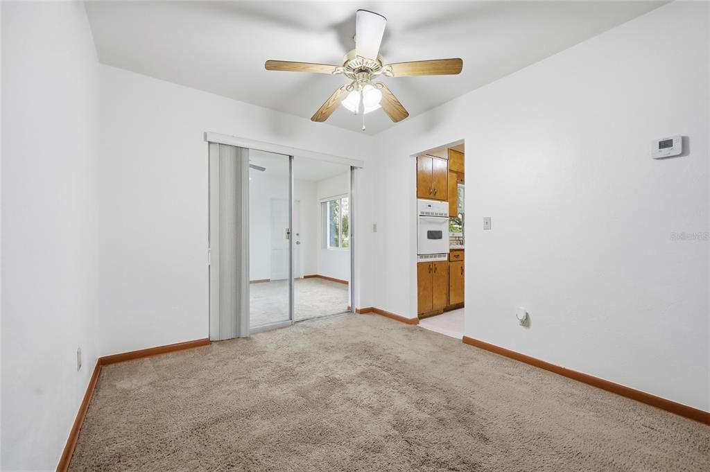 En Venta: $325,000 (3 camas, 2 baños, 1301 Pies cuadrados)