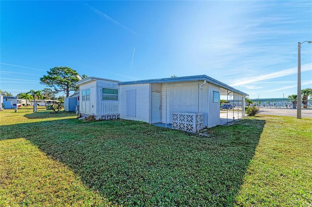 For Sale: $85,000 (2 beds, 1 baths, 624 Square Feet)