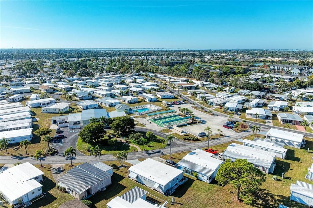 For Sale: $85,000 (2 beds, 1 baths, 624 Square Feet)