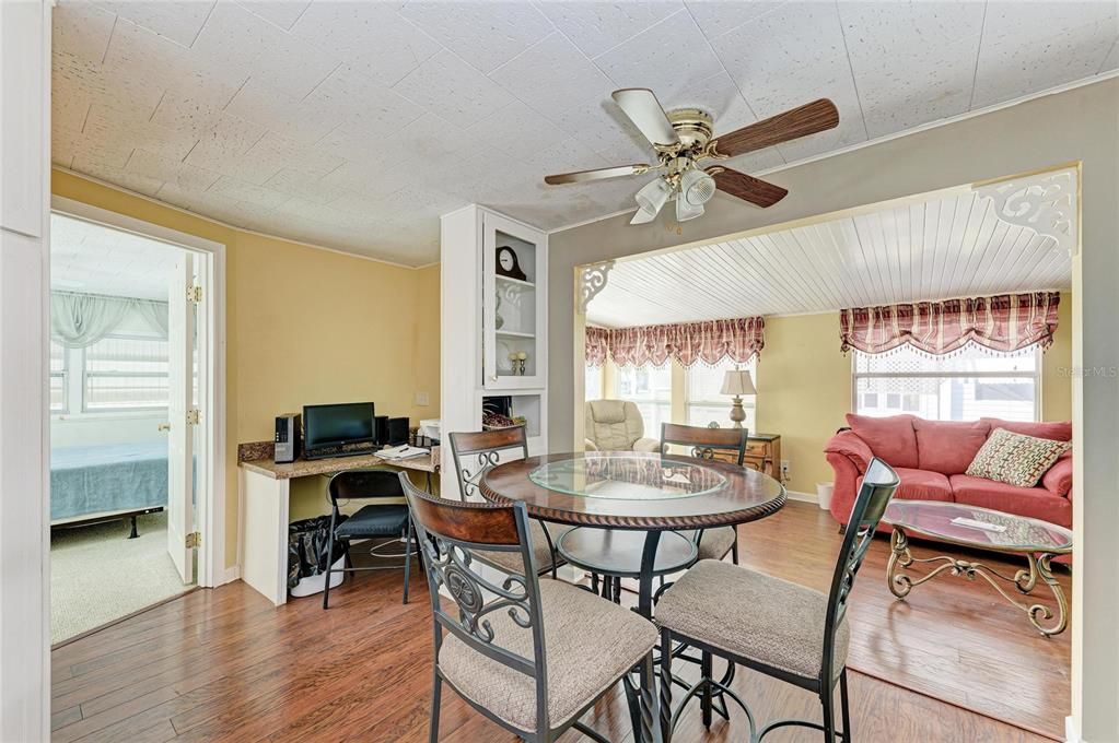 For Sale: $85,000 (2 beds, 1 baths, 624 Square Feet)