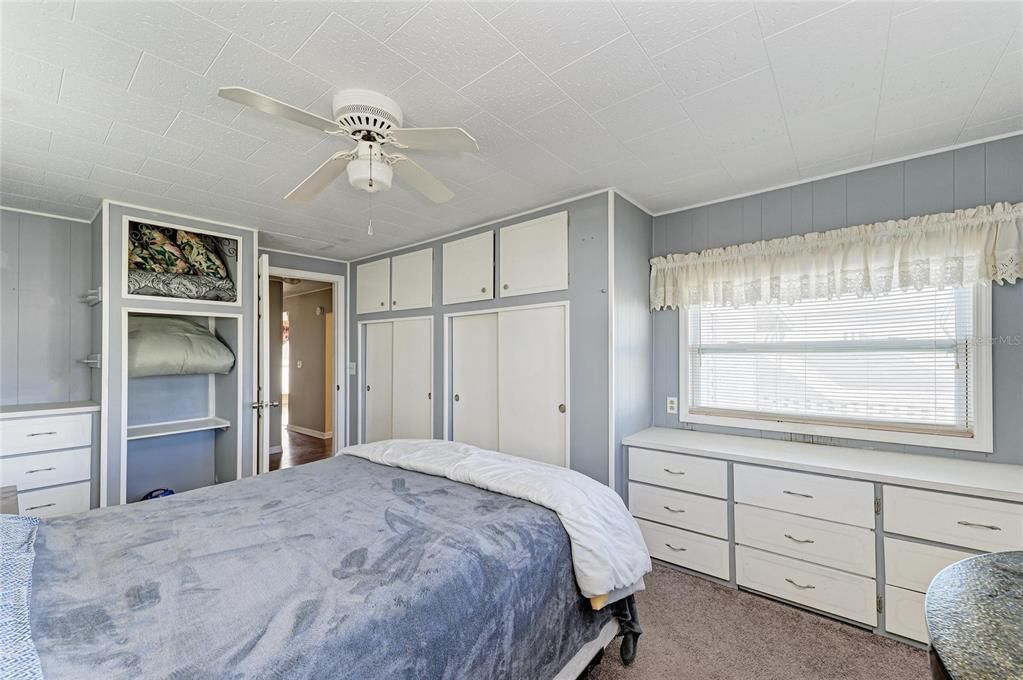 For Sale: $85,000 (2 beds, 1 baths, 624 Square Feet)